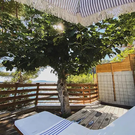 Casa vacanze Cabanon Moderne, Les Pieds Dans L'eau, 2 Le Pradet