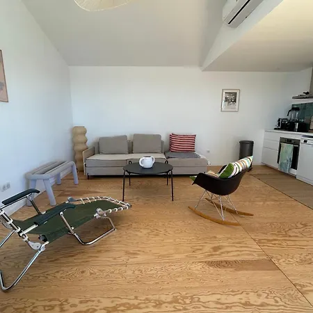 Cabanon Moderne, Les Pieds Dans L'eau, 2 Semesterbostad *