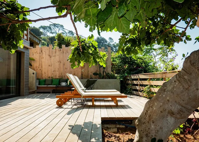 Cabanon Moderne, Les Pieds Dans L'eau, 2 * Le Pradet